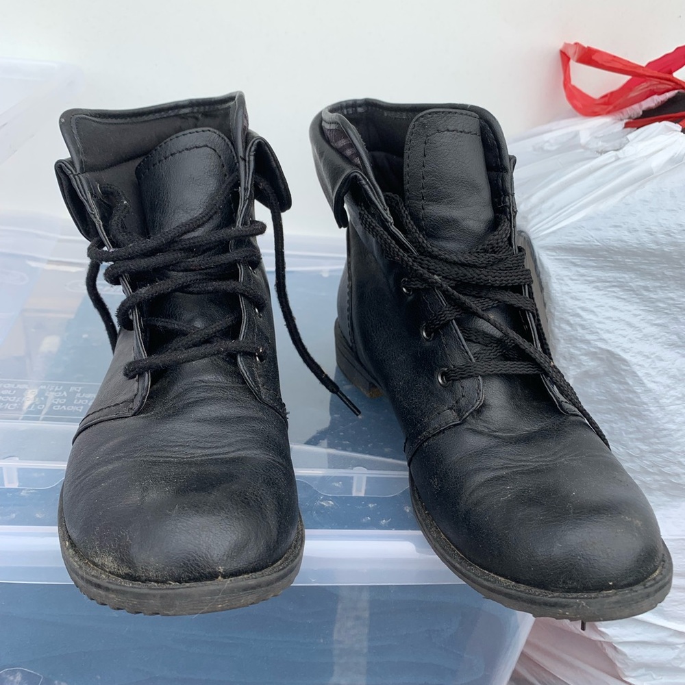 Black Leather Men's Boots